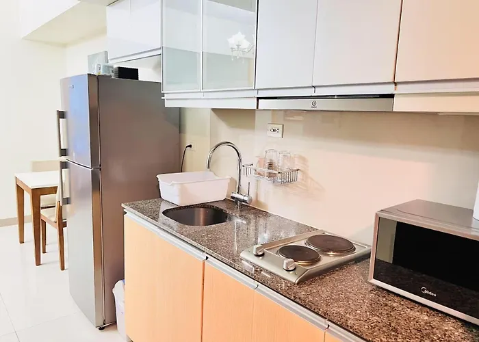 One Uptown （bgc） Apartment *