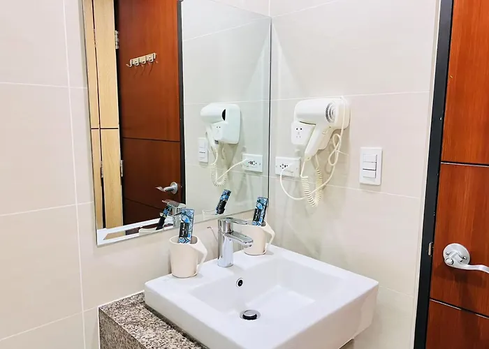 One Uptown （bgc） Manila