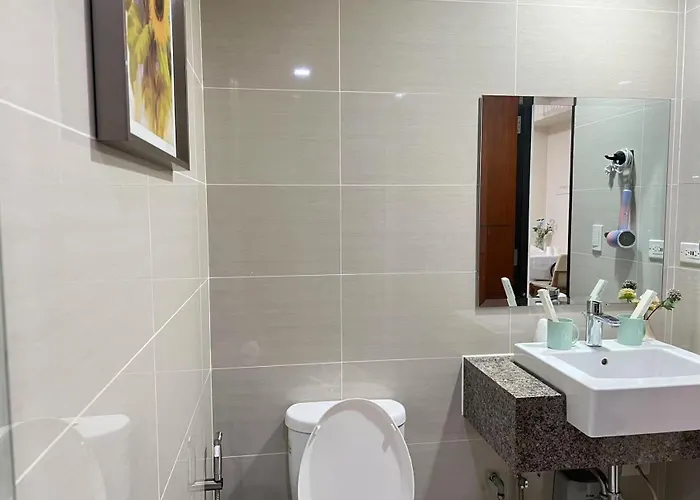 One Uptown （bgc） Apartment *