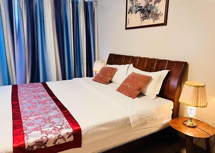 One Uptown （bgc） Apartment *